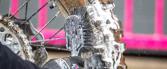 Muc-Off Tyre Brush Motorradreinigungsbürste Felgen & Reifen
