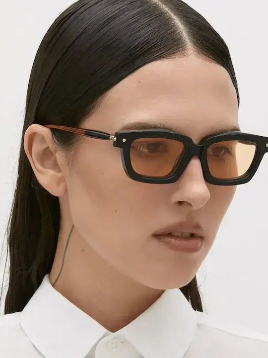 Kuboraum Mask P25 8t Unisex Sunglasses With Black Horn-Rimmed Frame And Yellow Lens