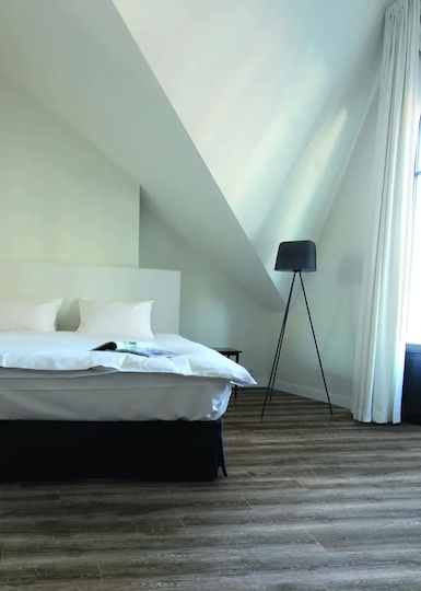 Δάπεδο Laminate Xpert Pro-968 12mm Lighting Oak 400x