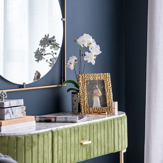 Artekko Photo Frame With Gold Plastic Frame