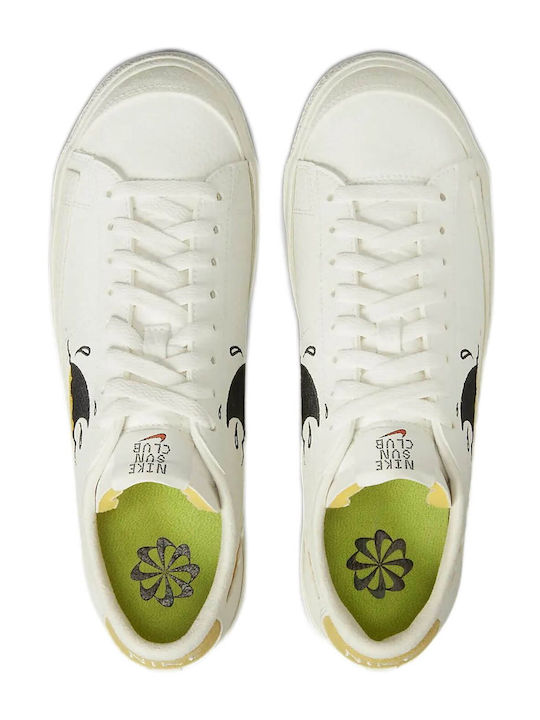 Blazer Low '77 SE Sneakers Sail / Sanded Gold / Black / Vivid Green
