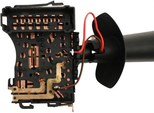 Comutator Coloana Volan Stalk Renault Trafic 01 Lumina Indicator Semnalizare 13-pin 93198618