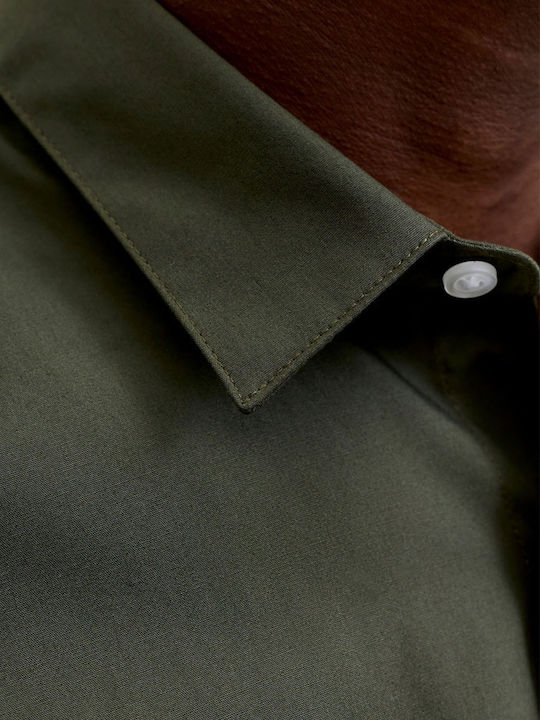 Langärmeliges Herrenhemd in Enge Passform Khaki