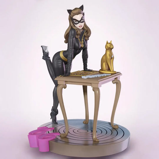 Небоядисана 3D Фигура Жена-Котка Стояща До Маса 3D Боядисване DIY Подарък Цветове 15,2 См 1:12