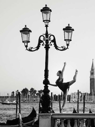 Poster Ballerina In Venice Pst2507 40cm X 50cm Rahmen Naturholz Beige 60138pd156520f55316