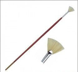 Fan Brush 646 No4 Artebella
