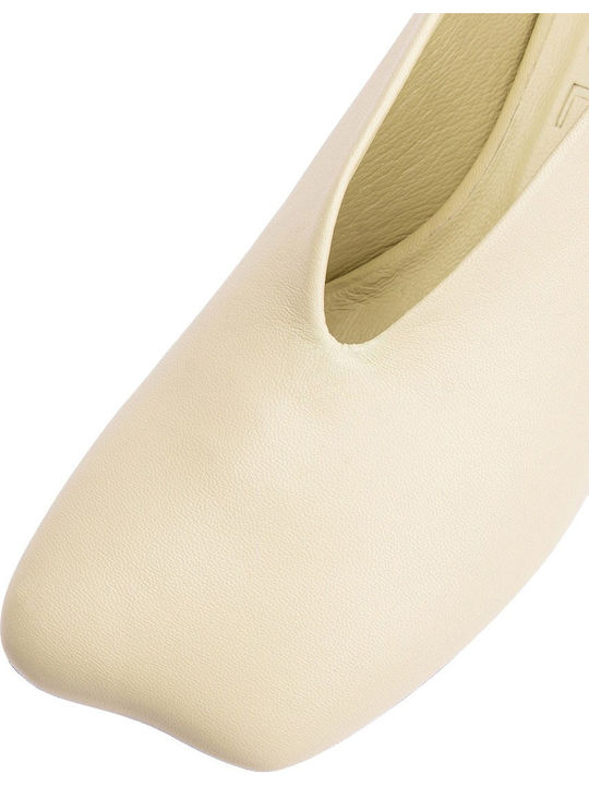 Leather Heels with Mid Heel Beige