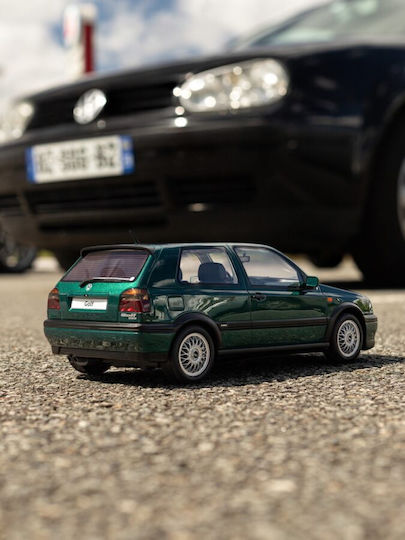 Model Mașină Machetă Volkswagen Golf III VR6 Carat Dragon Verde 1992 Scara 1:12 Otto Models G099