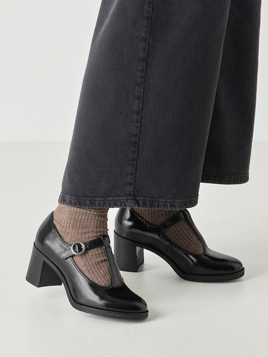 Leather Pointed Toe Heels with Strap and Medium Heel Black