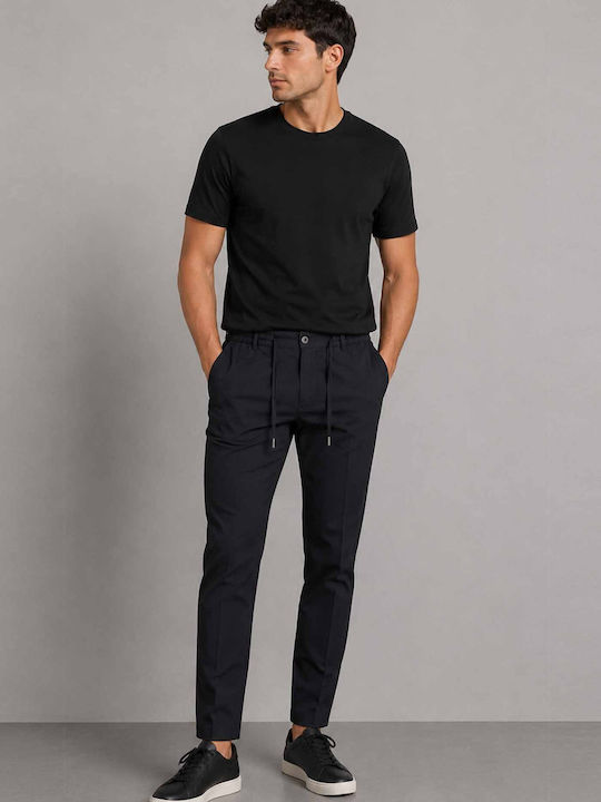 Chino Trousers in Tapered Leg Style Blue