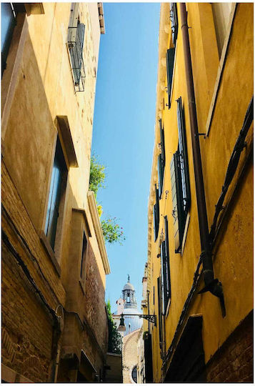 Painting Narrow Alleyway In A Historic City 100x150