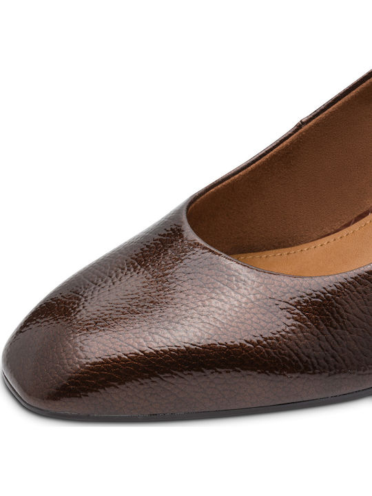Heels in Patent Leather with Mid Heel Brown
