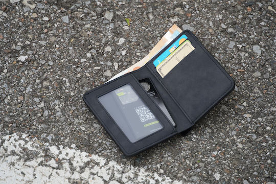 Rolling Square AirCard Pro Apple Find My Черен