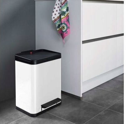 Hailo Plastic Waste Bin with Pedal White 17lt