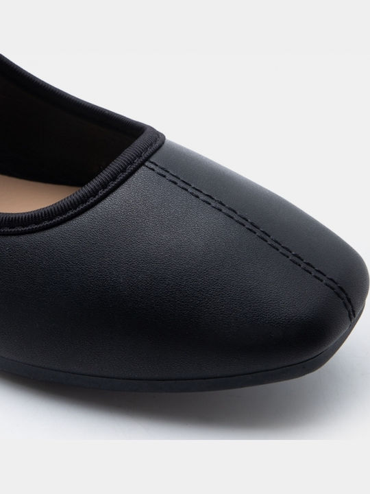 Women's Pointed Toe Ballerina Shoes In Black Colour