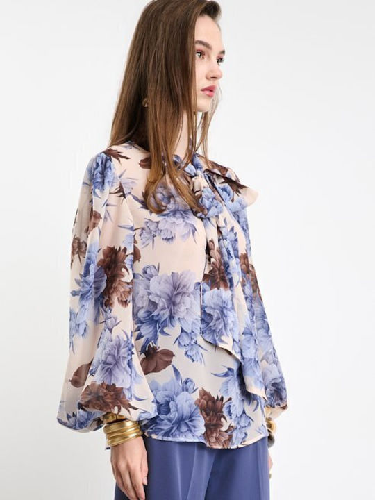 Damenbluse mit Bindung am Ausschnitt Blumen Blau