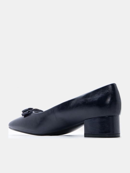 Spitze Zehen Pumps mit Marineblauem Absatzhöhe