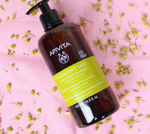 Apivita Frequent Use Chamomile & Honey Σαμπουάν Αναδόμησης/Θρέψης & Ενυδάτωσης για Όλους τους Τύπους Μαλλιών 500ml