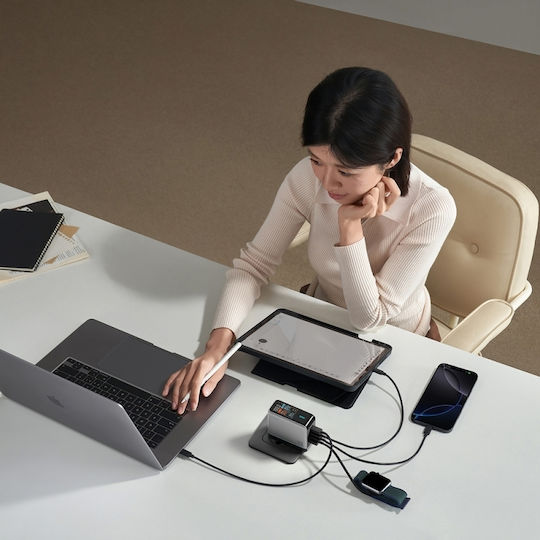 Cuktech Handyladegerät mit USB-A Ausgangsanschluss und 3 USB-C Ausgangsanschlüsse und Kabel USB-C 120W Silber (AD1204U)