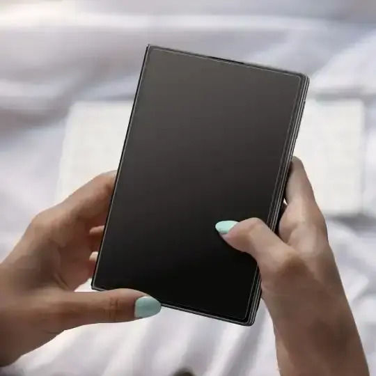 Spigen Tempered Glass (Galaxy Z Fold8)
