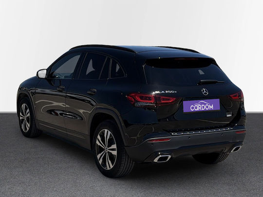 Mercedes-Benz GLA Клас 250 e '20