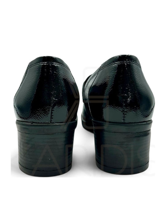Loafer-Pumps aus Leder mit niedrigem Absatz SCHWARZES LACKLEDER