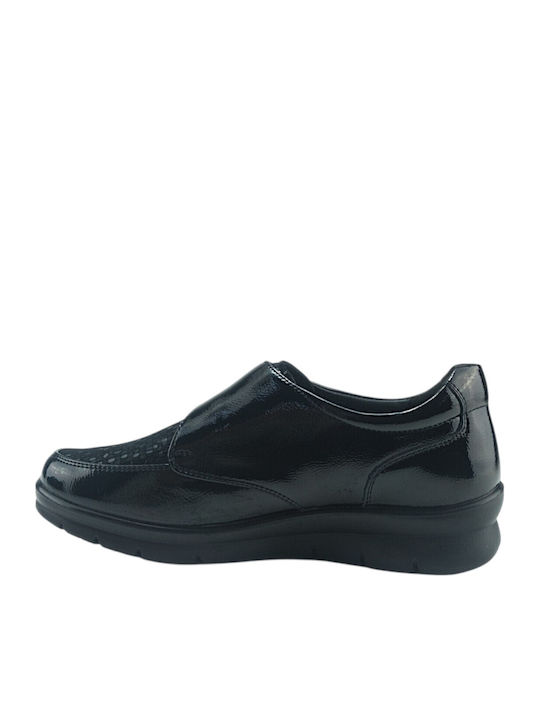 Women's Loafers In Black Color