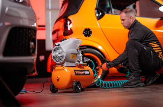 Villager Μονοφασικό Κομπρεσέρ Αέρος με Ισχύ 2hp και Αεροφυλάκιο 24lt