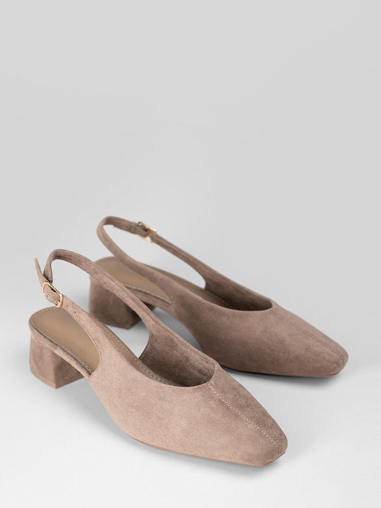 Suede Heels with Chunky Low Heel Brown