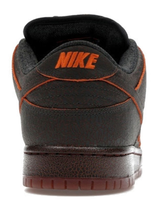 Dunk SB Low Krampus Мъжки Сникърси Сив