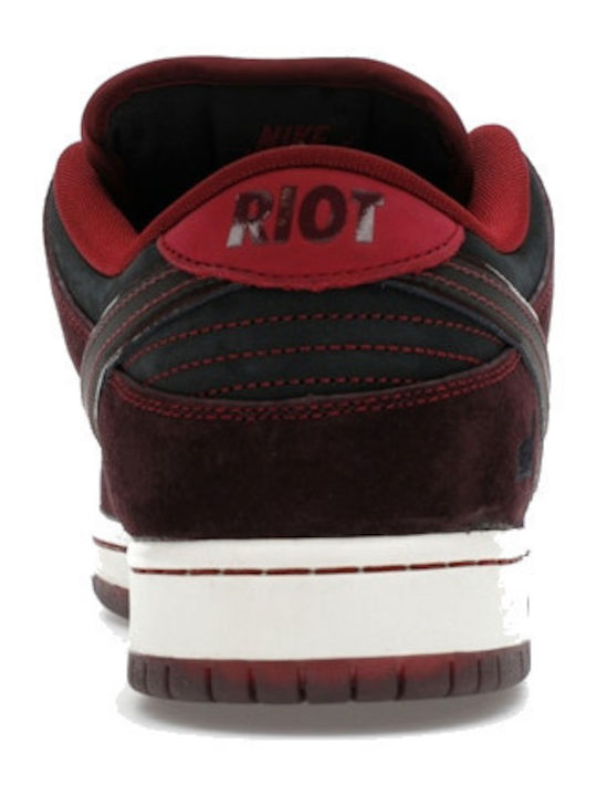 Sb Dunk Low Дамски Сникърси Червени