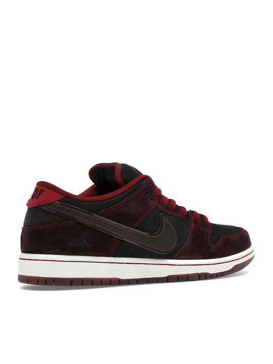 Sb Dunk Low Дамски Сникърси Червени