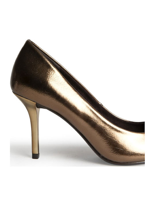Goldene Pumps