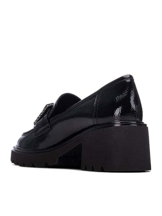 Lackleder Pumps Mit Mittelhohem Absatz Schwarz