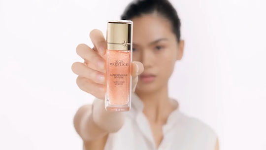 Christian Dior Prestige La Micro-huile De Rose Corector Și Brightener Highlighter Lichid Corp Duo 50 Ml