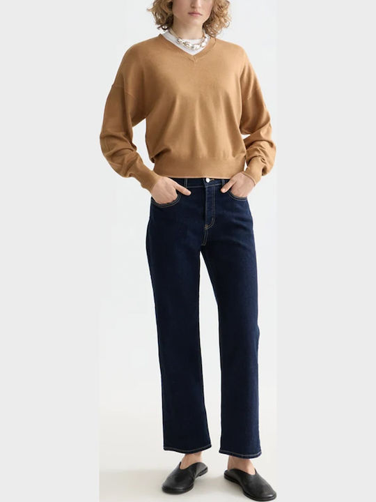 Women's Jeans Pants in Straight Leg Style