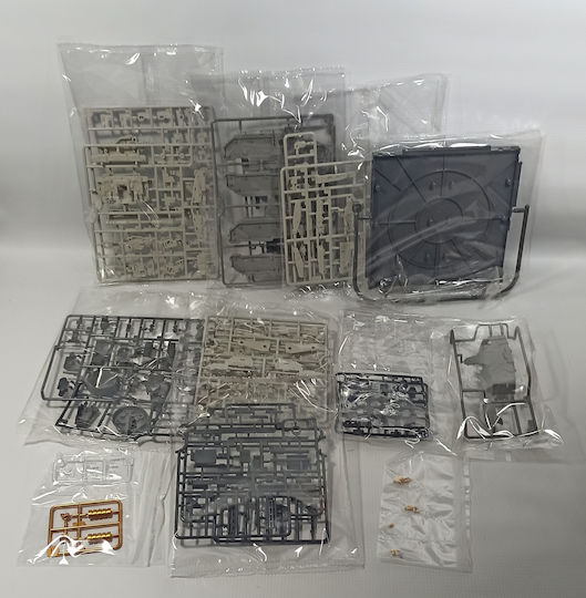 Kotobukiya Metal Gear Solid 4 Rex 1/100 Action Figure 22 Cm Model Kit Mib