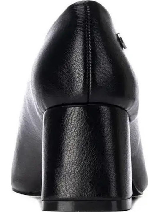 Leder Spitze Zehe Pumps mit Mittelhohem Absatz Schwarz