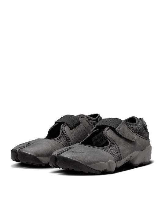 Women's Sneakers