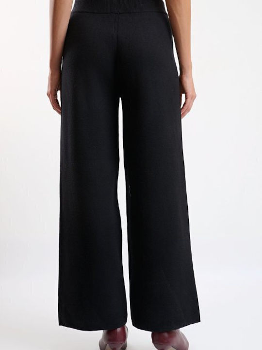 Women's Black Set with Trousers in Loose Fit Striped