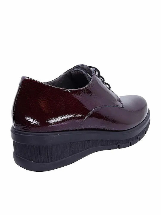 Leder Damen Mokassins in Burgundischer Farbe