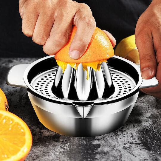 Storcător de fructe clasic din oțel inoxidabil în culoare argintie Storcător de fructe clasic din oțel inoxidabil în culoare argintie