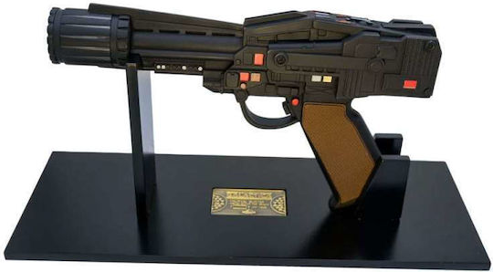 Factory Entertainment Replica in Scale 1:1
