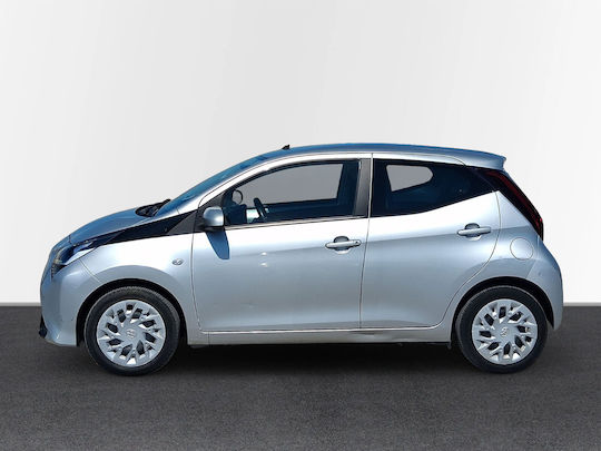 Toyota Aygo X-Play MMT '21