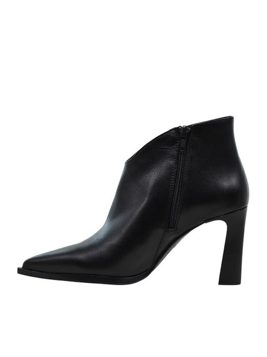 Diana Ghete dama de piele Negre