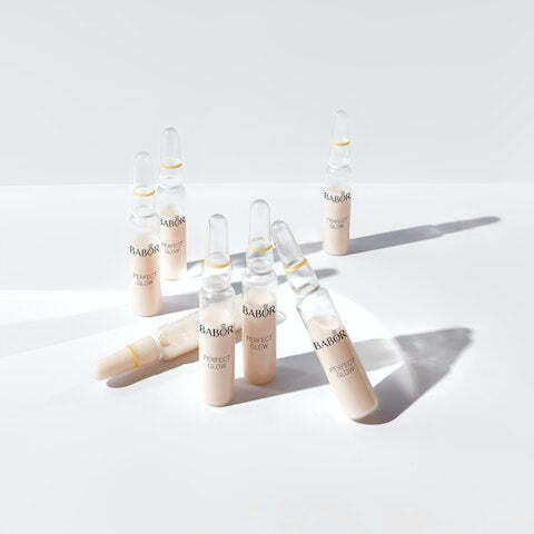 Perfect Glow Feuchtigkeitsspendendes & Anti-Aging Ampulle Serum für das Gesicht mit Peptiden für Aufhellung 7x2ml