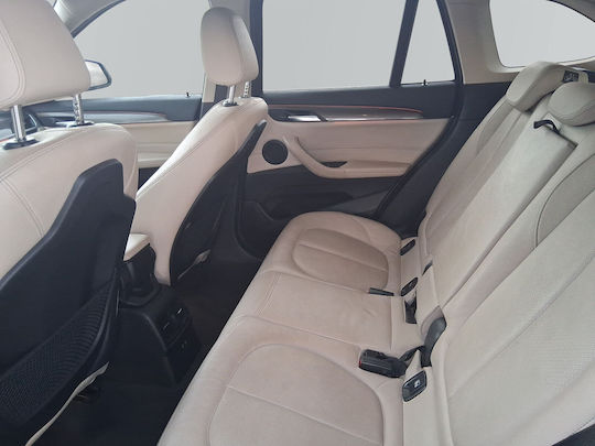 BMW X1 xDrive 25e Business Advanced PHEV (Plug In) '21