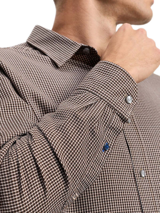 Long Sleeve Shirt in Regular Fit Brown