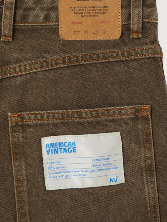 High-Rise Women's Jeans in a Loose Fit Brown