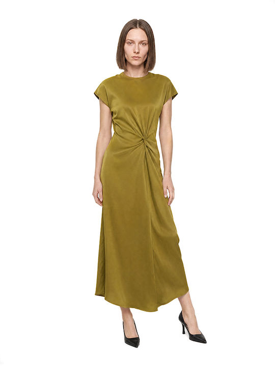 Sommerliches Maxi-Wickelkleid in Grün